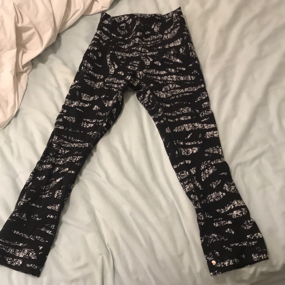 Lululemon cropped leggings